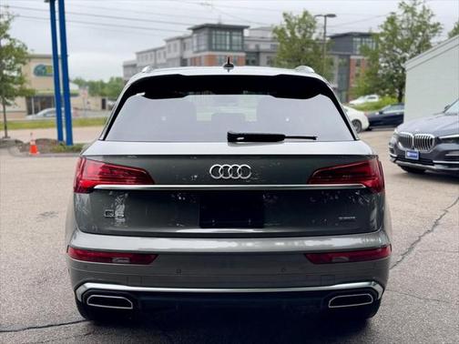 2023 Audi Q5 45 S line Premium