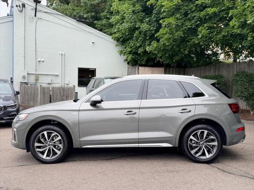 2023 Audi Q5 45 S line Premium
