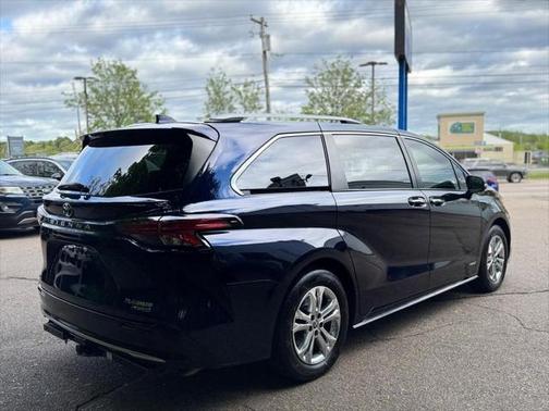 2021 Toyota Sienna Platinum 7 Passenger