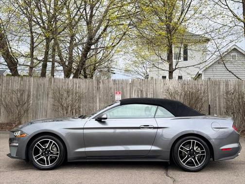 2022 Ford Mustang EcoBoost Premium