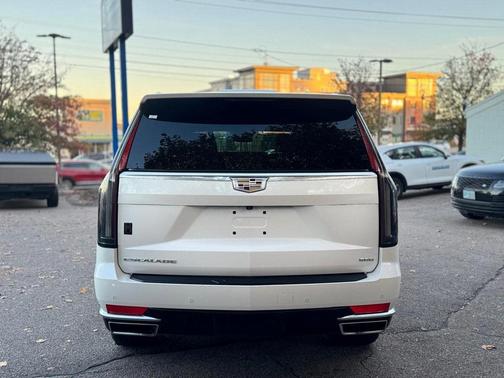 2021 Cadillac Escalade ESV Luxury