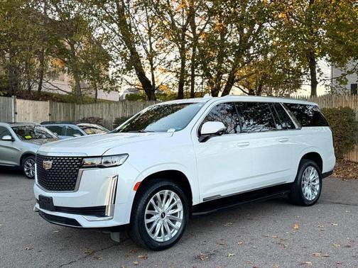 2021 Cadillac Escalade ESV Luxury