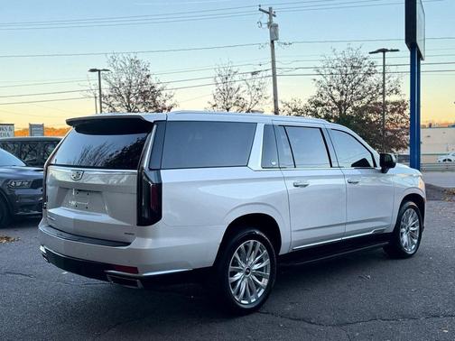 2021 Cadillac Escalade ESV Luxury