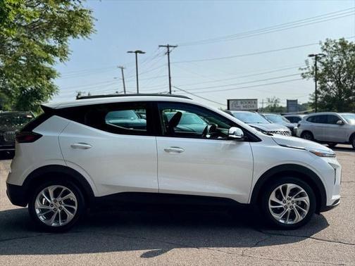 2023 Chevrolet Bolt EUV LT