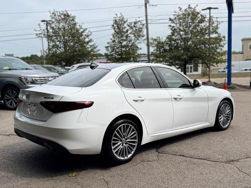 2017 Alfa Romeo Giulia Ti