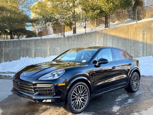 2022 Porsche Cayenne S