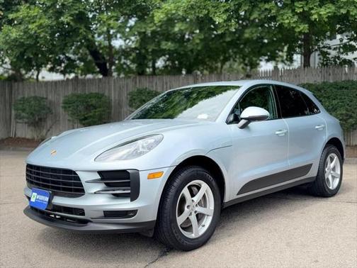 2021 Porsche Macan Base