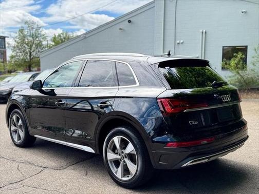 2023 Audi Q5 40 Premium Plus
