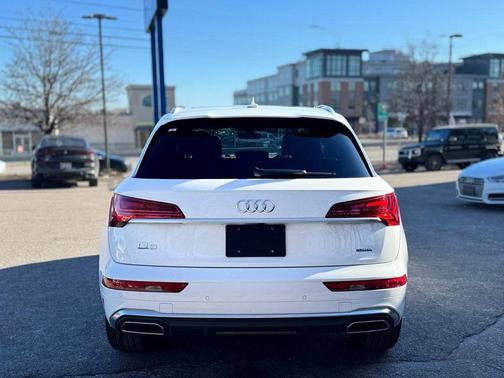 2025 Audi Q5 45 S line Premium