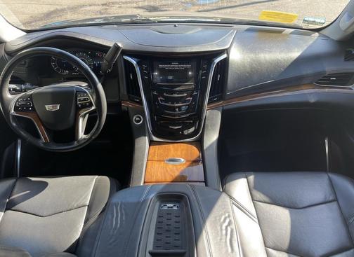 2017 Cadillac Escalade Luxury