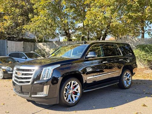 2017 Cadillac Escalade Luxury