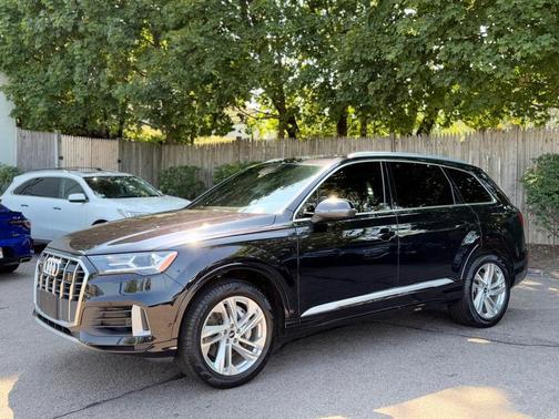 2021 Audi Q7 55 Premium Plus