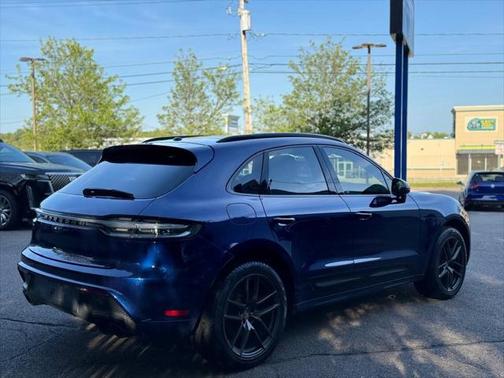 2023 Porsche Macan Turbo