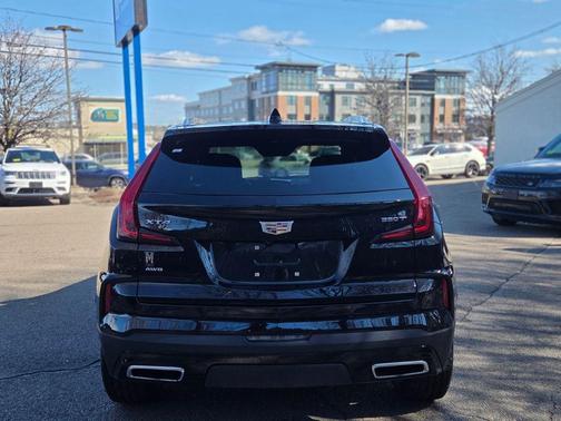 Stellar Black Metallic 2025 Cadillac XT4 Premium Luxury