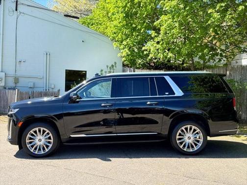 2021 Cadillac Escalade ESV Premium Luxury