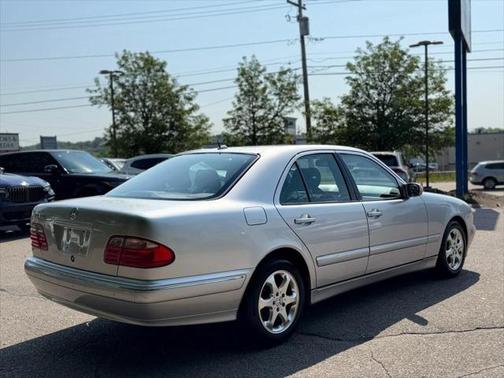 2002 Mercedes-Benz E-Class E 320