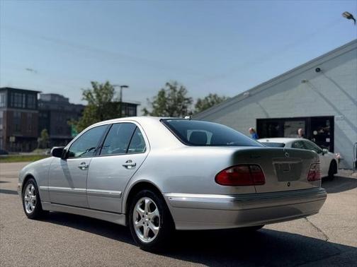 2002 Mercedes-Benz E-Class E 320