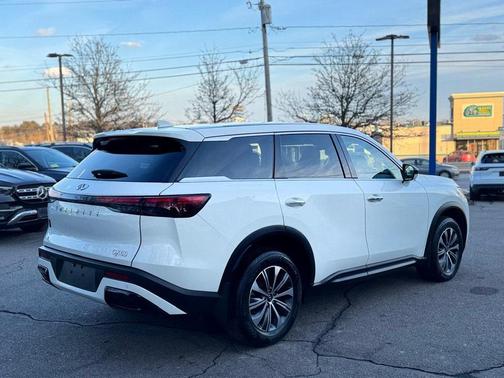 2022 INFINITI QX60 Pure