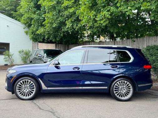 2022 BMW X7 xDrive40i