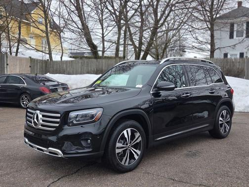 2025 Mercedes-Benz GLB 250 4MATIC