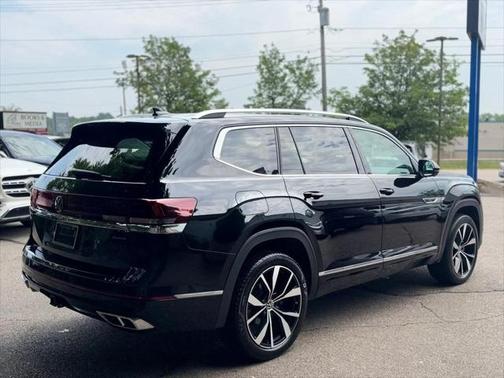 2024 Volkswagen Atlas 2.0T SEL Premium R-Line 4MOTION