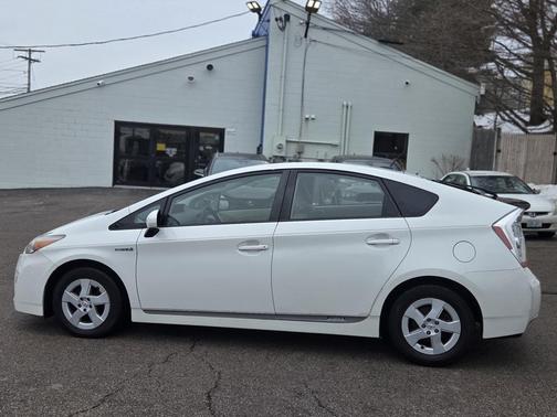 2010 Toyota Prius III
