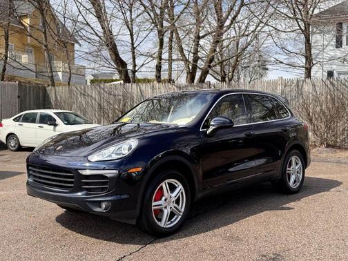 Moonlight Blue 2016 Porsche Cayenne