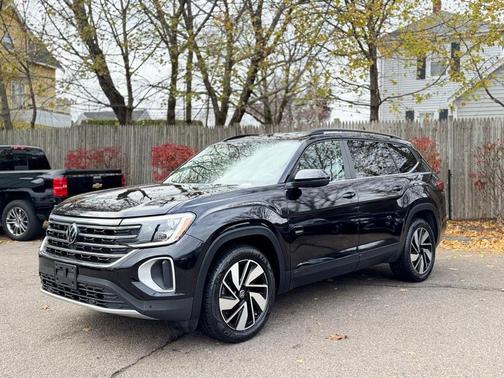 2024 Volkswagen Atlas 2.0T SE w/Technology 4MOTION