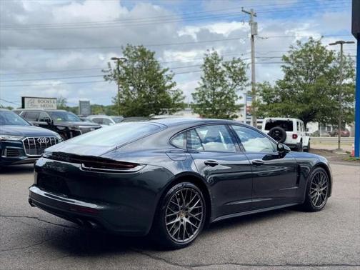 2018 Porsche Panamera 4S