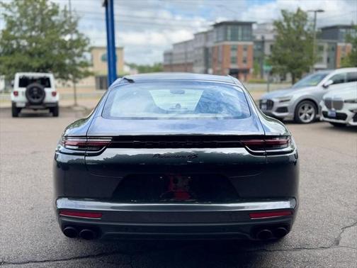 2018 Porsche Panamera 4S