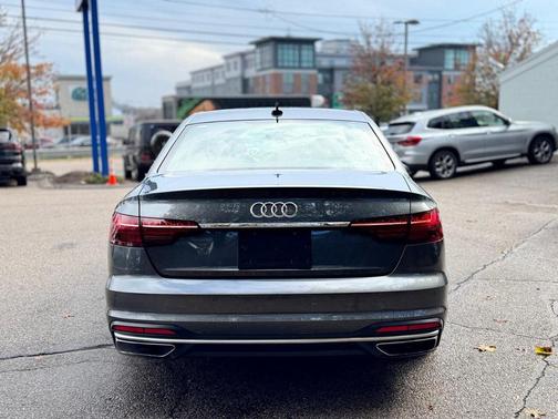 2023 Audi A4 45 S line Premium Plus