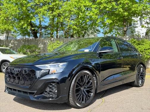 2025 Audi Q8 55 Prestige