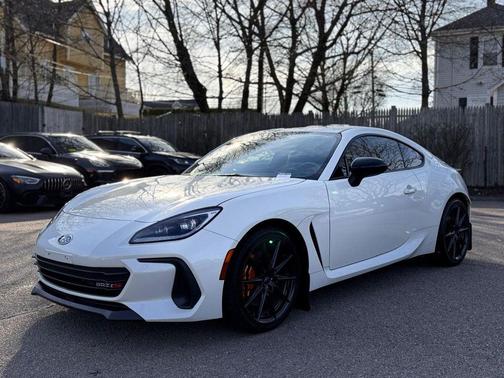 Crystal White Pearl 2025 Subaru BRZ tS