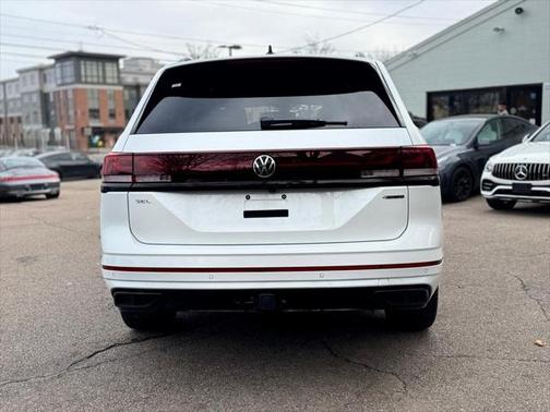 2024 Volkswagen Atlas 2.0T SEL Premium R-Line 4MOTION