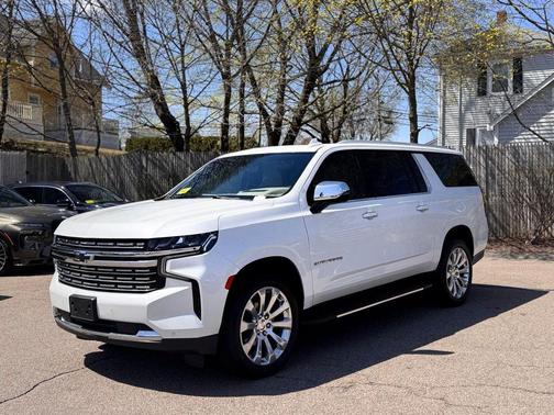 Iridescent Pearl Tricoat 2021 Chevrolet Suburban Premier