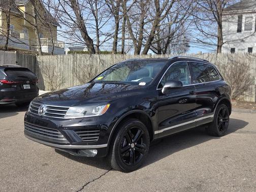 2017 Volkswagen Touareg V6
