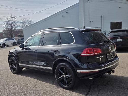 2017 Volkswagen Touareg V6
