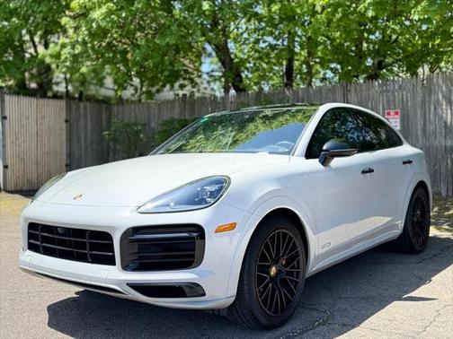 2022 Porsche Cayenne GTS