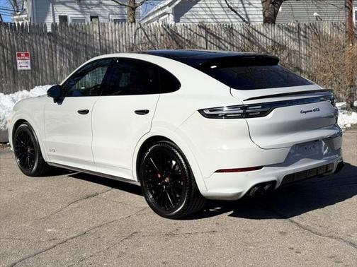 2022 Porsche Cayenne GTS
