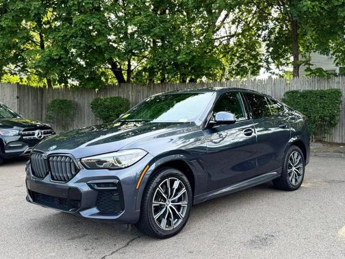 Arctic Gray Metallic 2022 BMW X6 xDrive40i