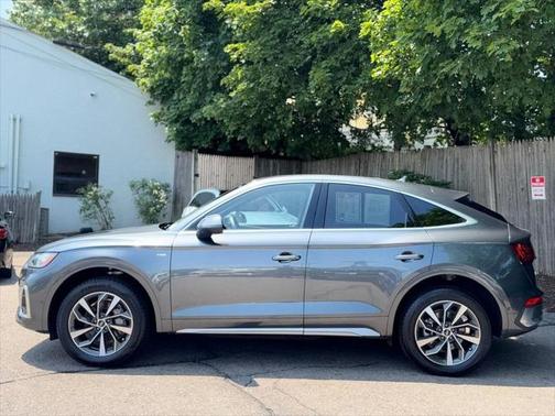 2022 Audi Q5 45 S line Prestige
