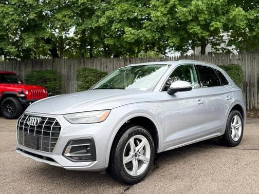 2022 Audi Q5 40 Premium