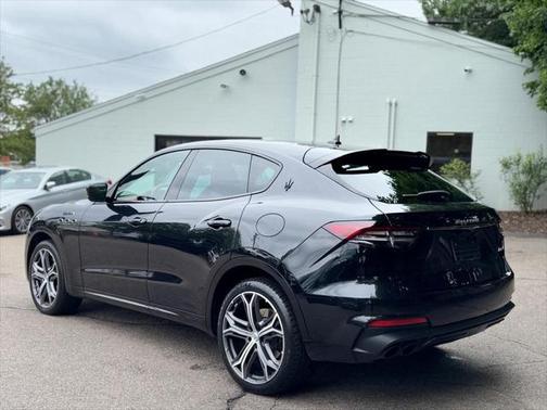 2022 Maserati Levante Modena S