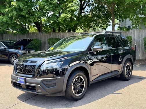 Super Black 2024 Nissan Pathfinder Rock Creek