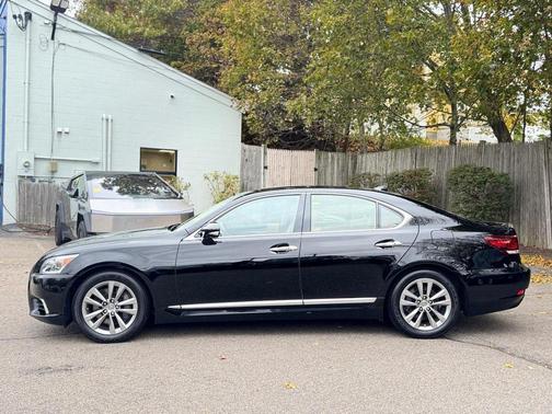 2015 Lexus LS 460 Base