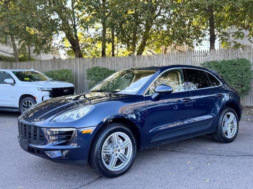 2016 Porsche Macan S