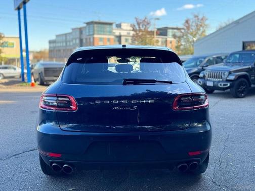 2016 Porsche Macan S