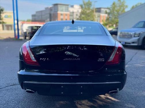 2019 Jaguar XJ Supercharged