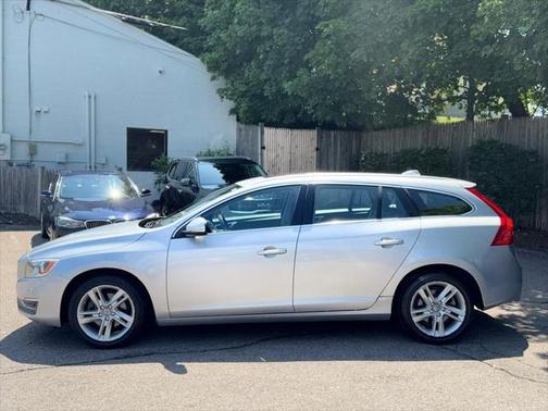 2015 Volvo V60 T5 Platinum