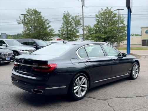 2016 BMW 750 i xDrive